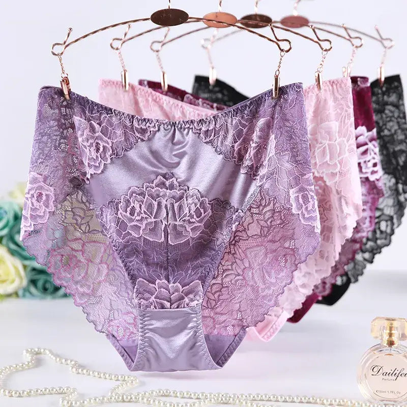 Culotte-satin-grande-taille-fleuri-mauve
