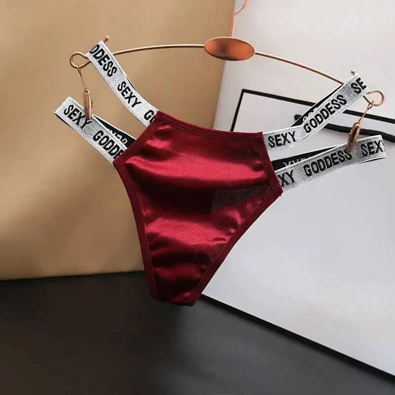 String-Satin-Perfect-Addiction-Rouge-Vin