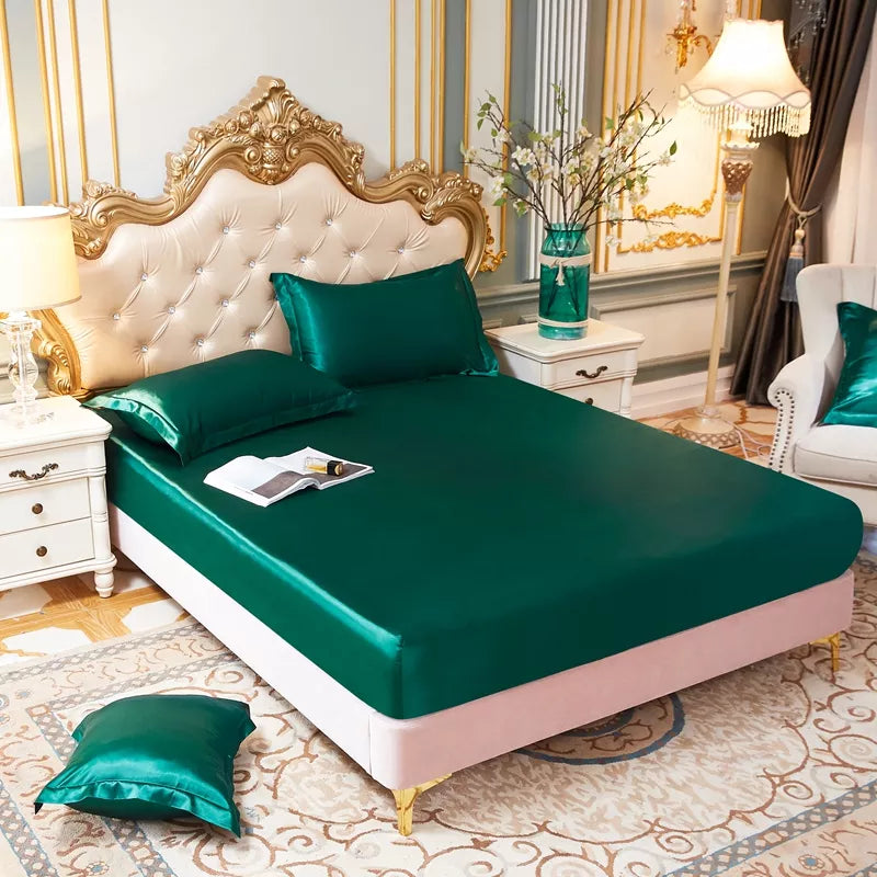 drap-housse-rayonne-satinée-émeraude