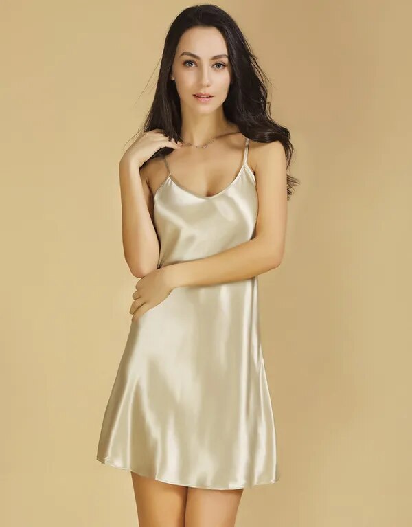 Nuisette-Satin-&-Soie-champagne