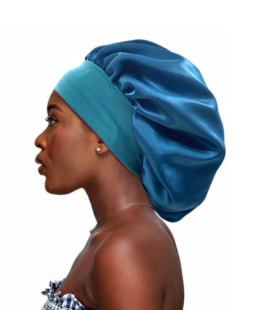 bonnet-de-nuit-en-satin-brillant-bleu-clair