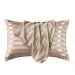 Paire de taies d’oreiller satin à rayures - Vignette | Création Satin
