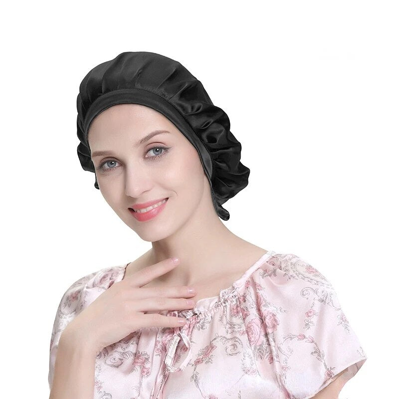 Bonnet-Satin-de-Soie-Noir