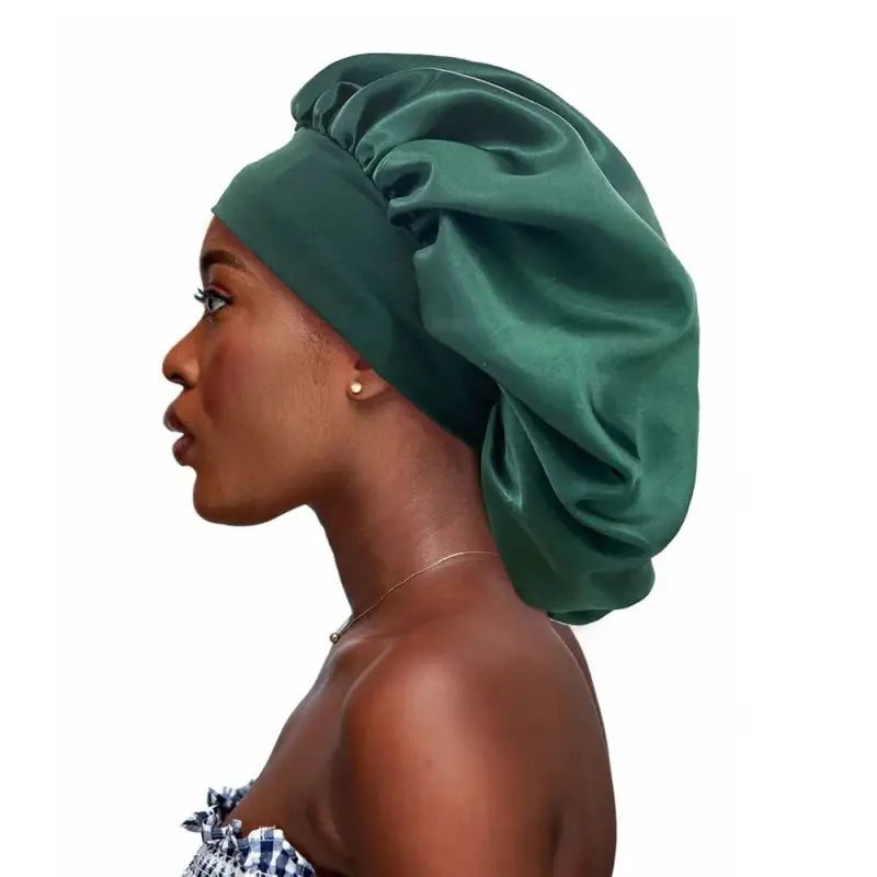 bonnet-de-nuit-en-satin-brillant-vert