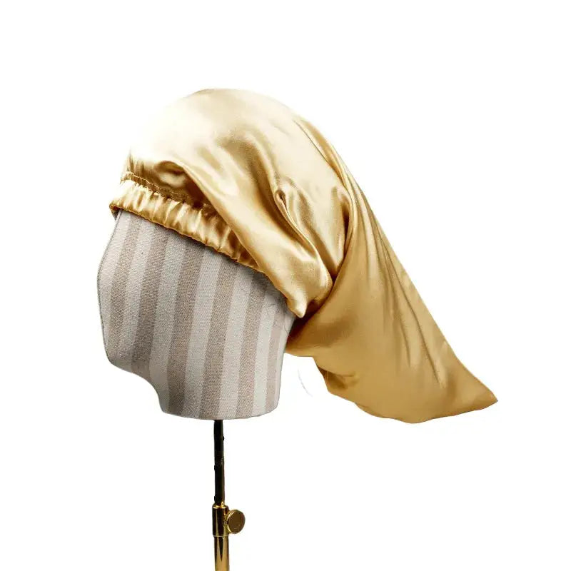 Bonnet-Satin-De-Soie-Style-Fourreau-Doré