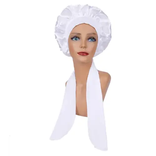 bonnet-de-nuit-en-satin-doux-blanc