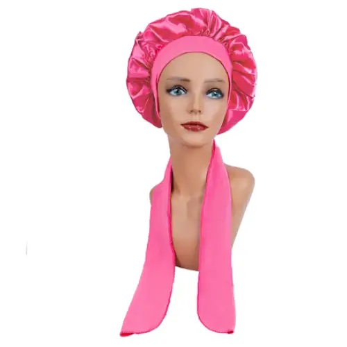 bonnet-de-nuit-en-satin-doux-rose