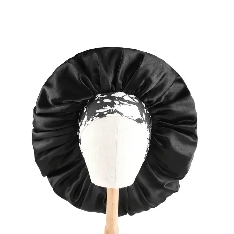 bonnet-satin-extra-large-avec-bandeau-fleuri-noir
