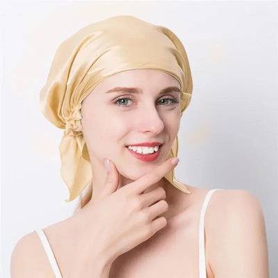 Bonnet-Satin-Foulard-Doré