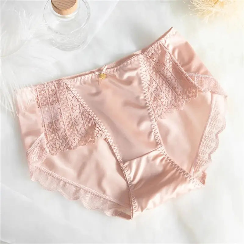 culotte-satin-charme-en-dentelle-rose