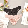 Culotte-satin-parure-dentelée