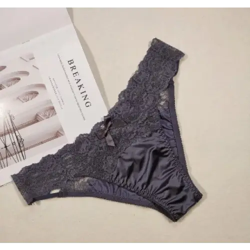 Culotte-satin-parure-dentelée-gris-foncé