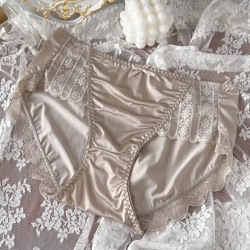 culotte-satin-sexy-gris-argentée