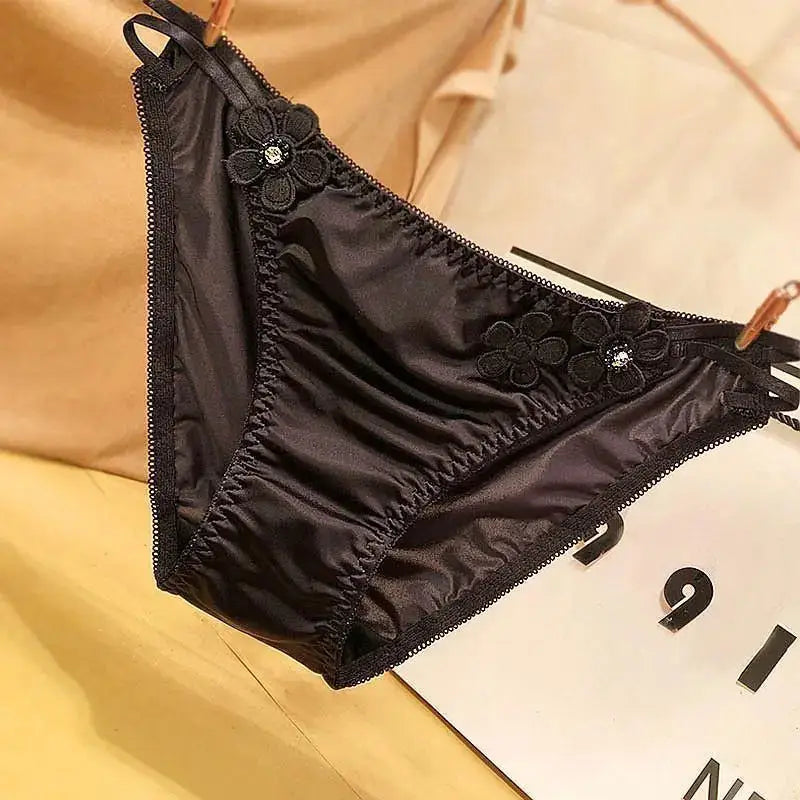 culotte-sexy-satin-&-fleurs-noir