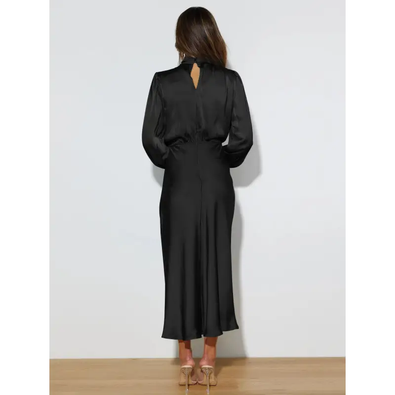 Robe longue femme Joanna™ en satin mat, taille haute, manches lanterne, disponible en plusieurs couleurs élégantes – idéale pour occasions formelles et soirées.