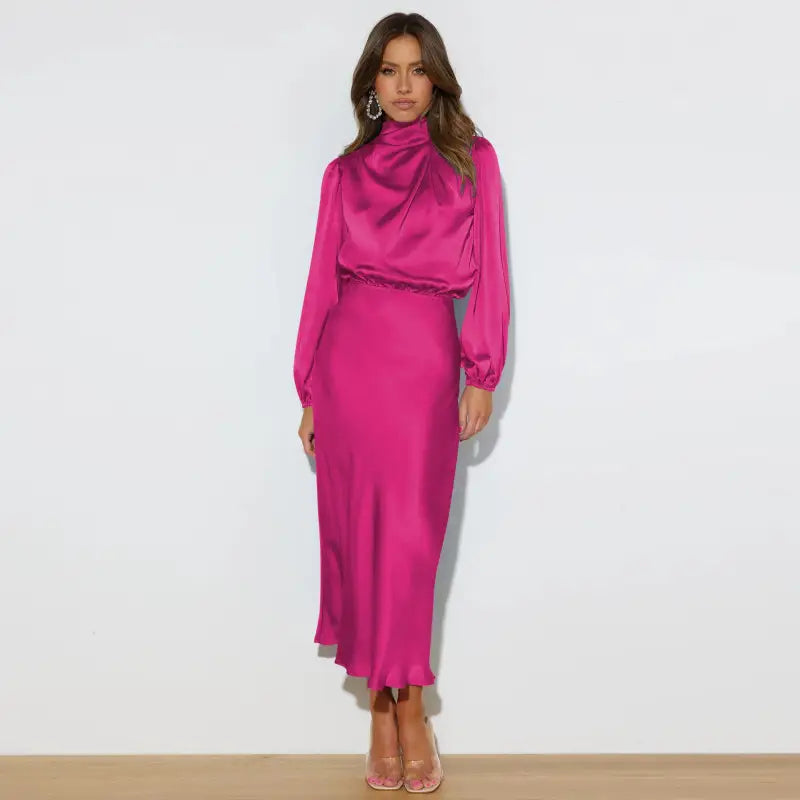 Robe longue femme Joanna™ en satin mat, taille haute, manches lanterne, disponible en plusieurs couleurs élégantes – idéale pour occasions formelles et soirées.