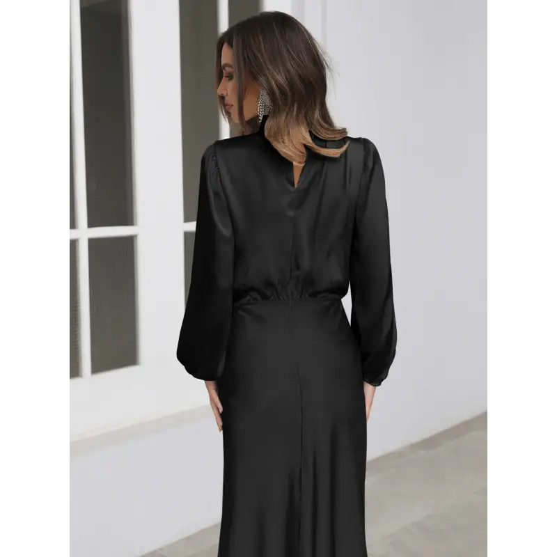 Robe longue femme Joanna™ en satin mat, taille haute, manches lanterne, disponible en plusieurs couleurs élégantes – idéale pour occasions formelles et soirées.