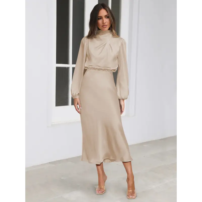 Robe longue femme Joanna™ en satin mat, taille haute, manches lanterne, disponible en plusieurs couleurs élégantes – idéale pour occasions formelles et soirées.