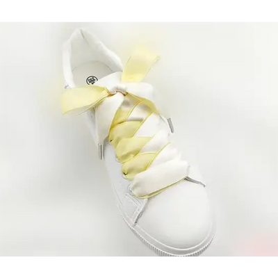 Lacets-satin-double-face-jaune-et-blanc