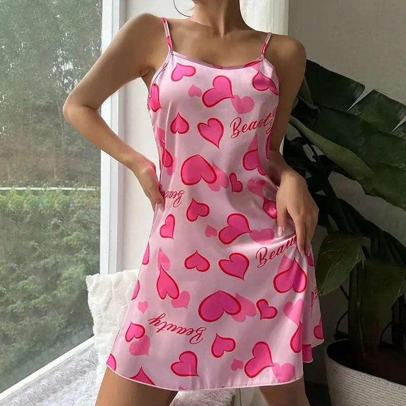 nuisette-girly-satin-imprimé-cœur
