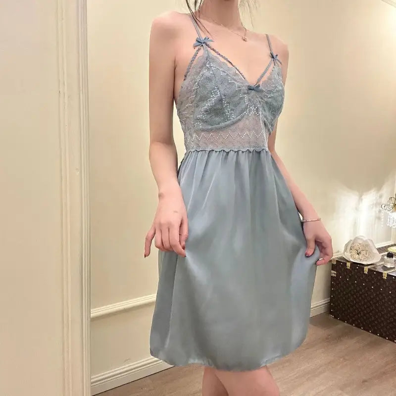 Nuisette-Satin-Coquette-bleu-pastel