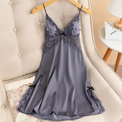 Nuisette-satin-décor-poitrine-bleu-gris
