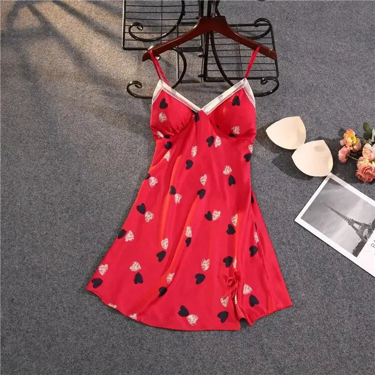 nuisette-satin-rouge-pluie-de-cœur