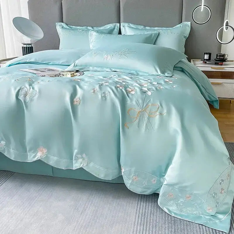 parure-de-lit-brodée-satin-de-coton-vert-d-eau