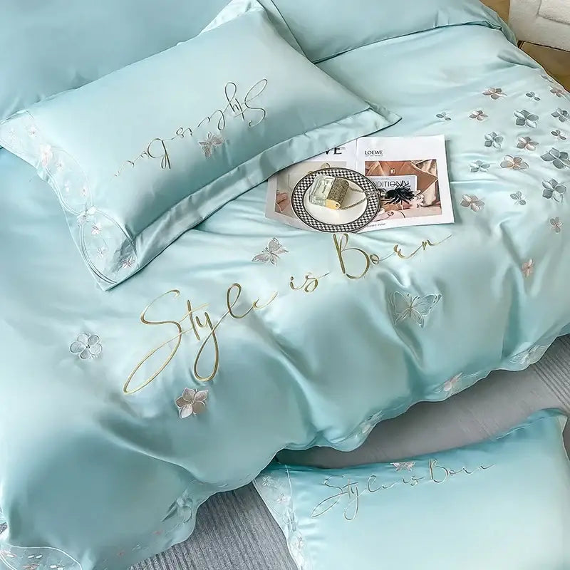 parure-de-lit-brodée-satin-de-coton-vert-d-eau