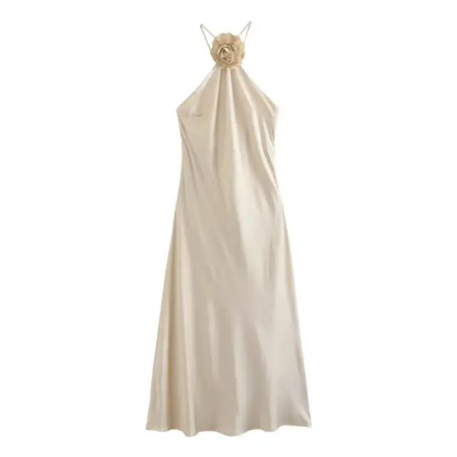 Robe Satin Santorini Champagne, longue et fluide, idéale pour soirée élégante

