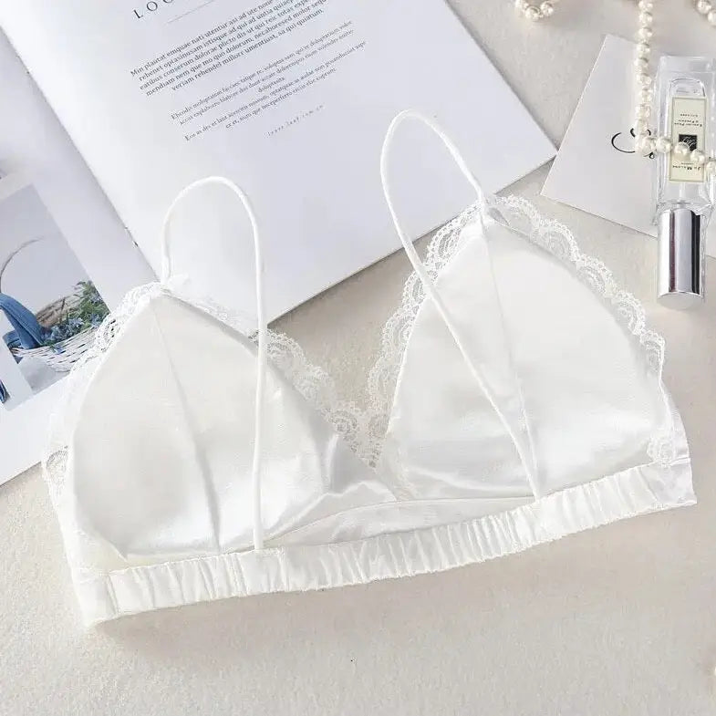 lot-de-soutiens-gorge-satin-dentelle