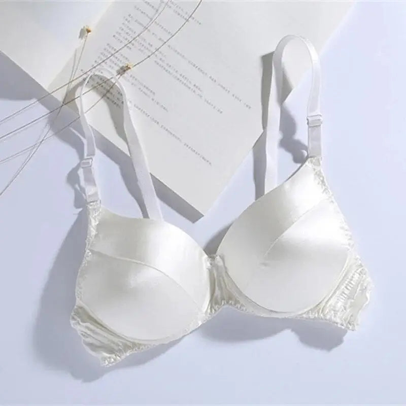 soutien-gorge-satin-sexy-emboîtant-blanc
