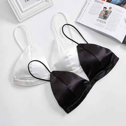 Lot-de-soutiens-gorge-satin-simplicité-N&B