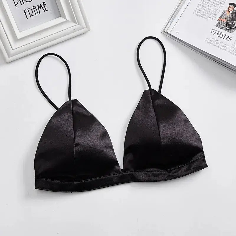 Lot-de-soutiens-gorge-satin-simplicité-N&B