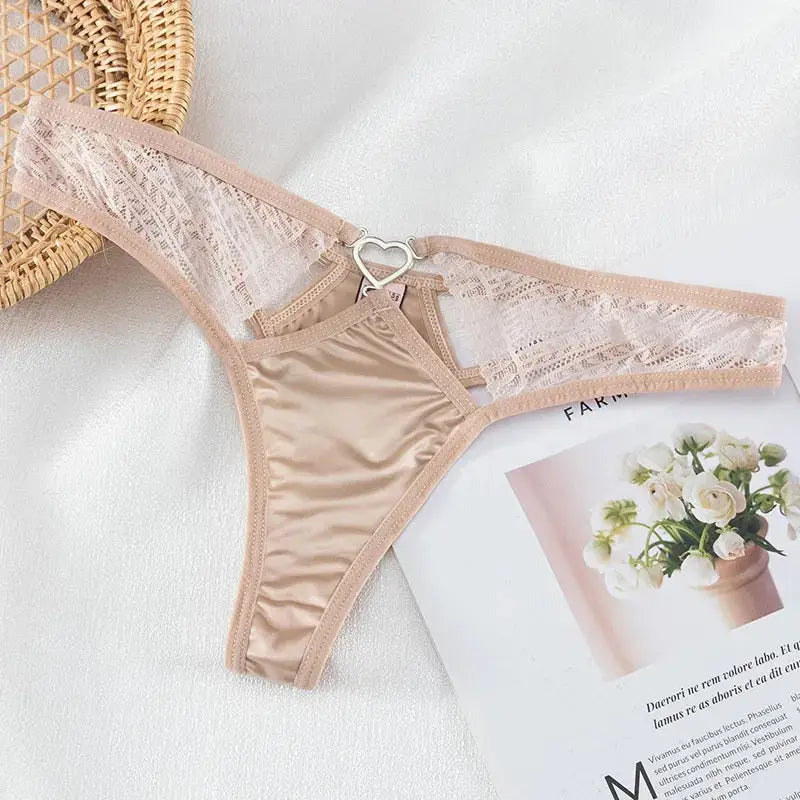 String-Satin-Sexy-Dentelle-Et-Cœur-Nude
