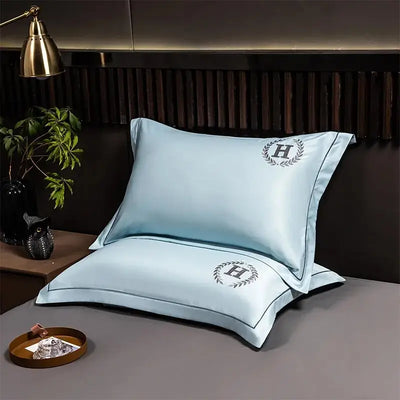 Taie-d-oreiller-satin-de-luxe-satin-bleu-ciel