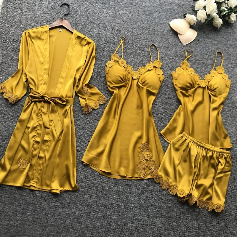 Ensemble Pyjama Satin Jaune.