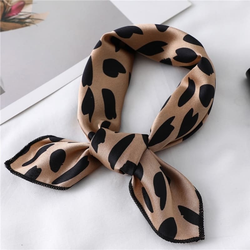 Bandana Satin Leopard.