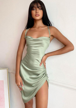 Robe Satin Verte Asymétrique - Vignette | Création Satin