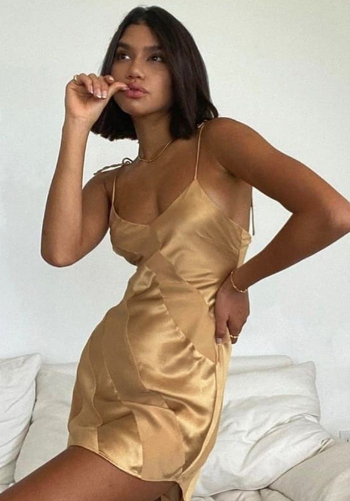 Robe Satin Doré