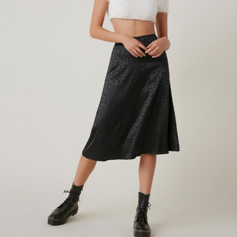 Jupe Satin Midi Léopard.