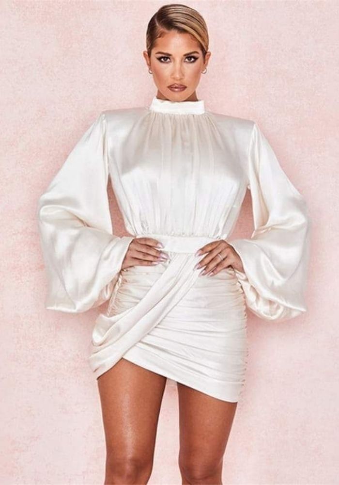 Robe Satin Blanche Drapée