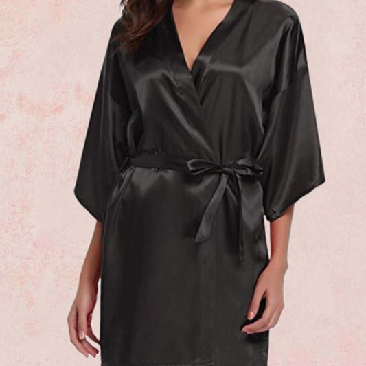 Kimono Couleur Noir Satin.