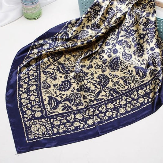 Foulard Satin Bleu Marine Motifs Floraux.