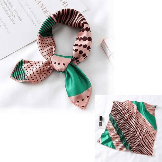 Bandana Satin Couleur Rose Poudré.