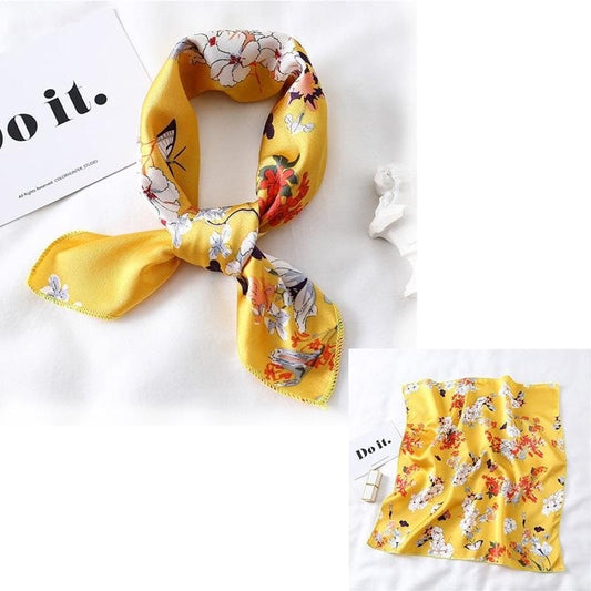 Bandana Satin Jaune Imprimé Fleuri.