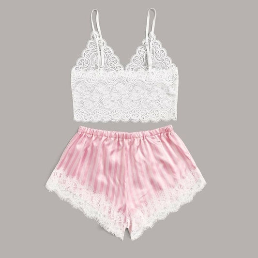Pyjama Femme Satin Et Dentelle Blanche.