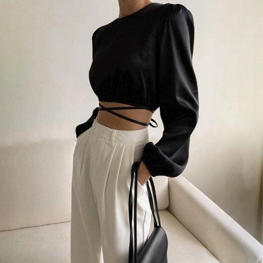 Crop Top Satin Noir Manches Longues sexy