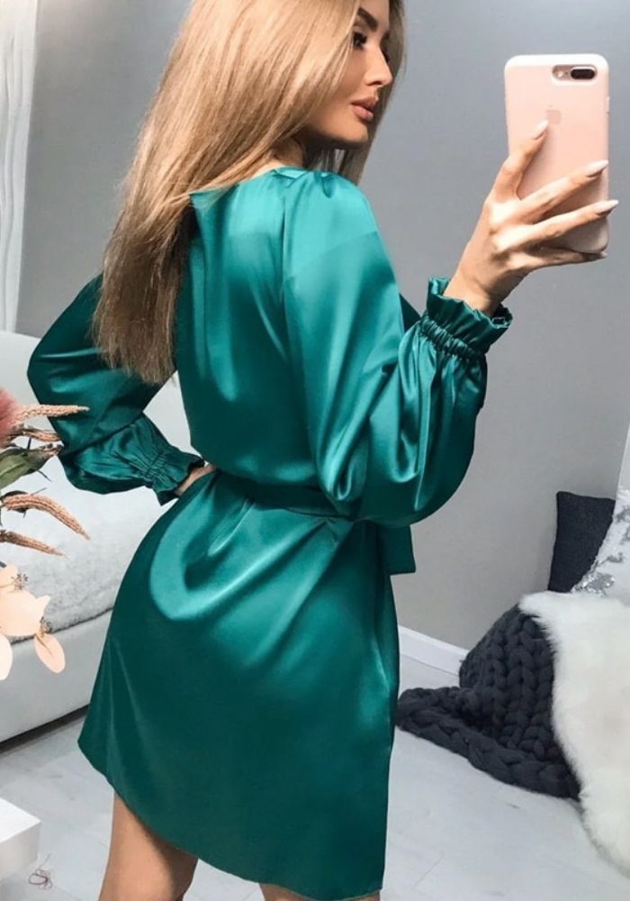 Robe Satin Courte Verte Émeraude