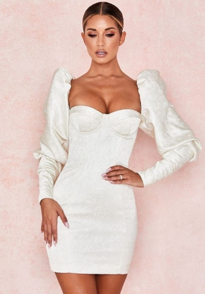 Robe Blanche Manche Longue